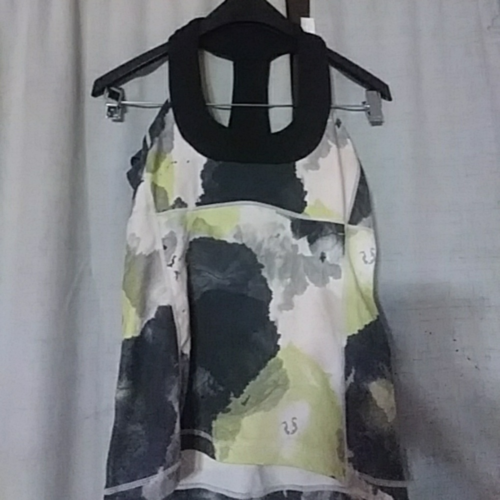 LULULEMON WORKOUT TANK